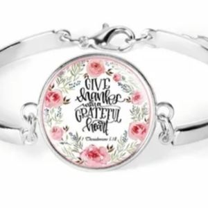 Give Thanks Grateful Heart Bracelet Inspirational